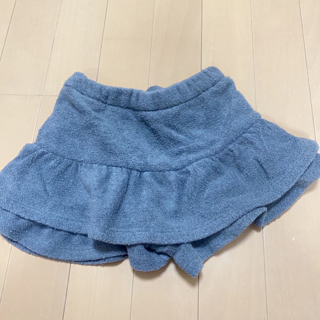 BeBe(ベベ)のbebe フリルパンツ 90 キッズ/ベビー/マタニティのキッズ服女の子用(90cm~)(パンツ/スパッツ)の商品写真