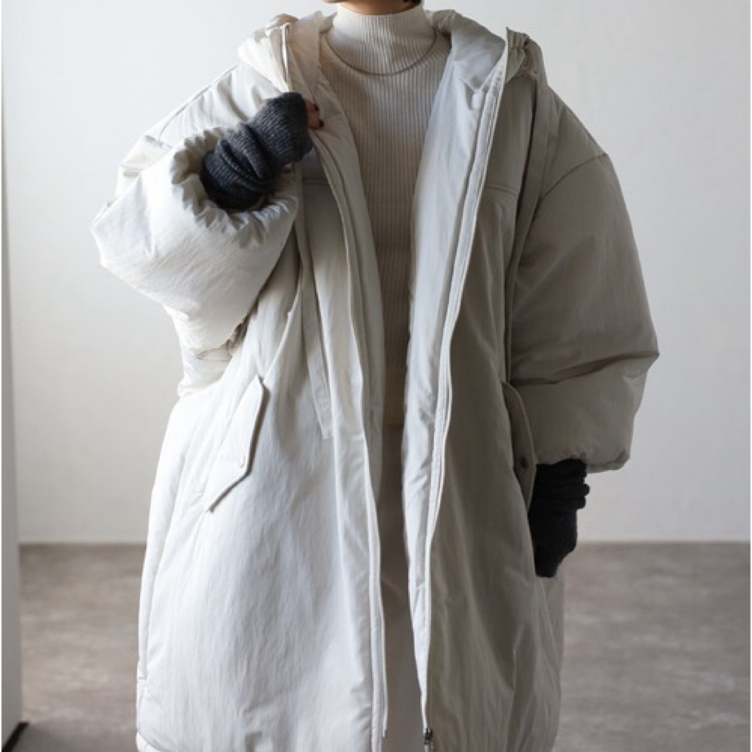 【送料無料】 r. オーバーサイズモンスターパーカー レディースのジャケット/アウター(その他)の商品写真