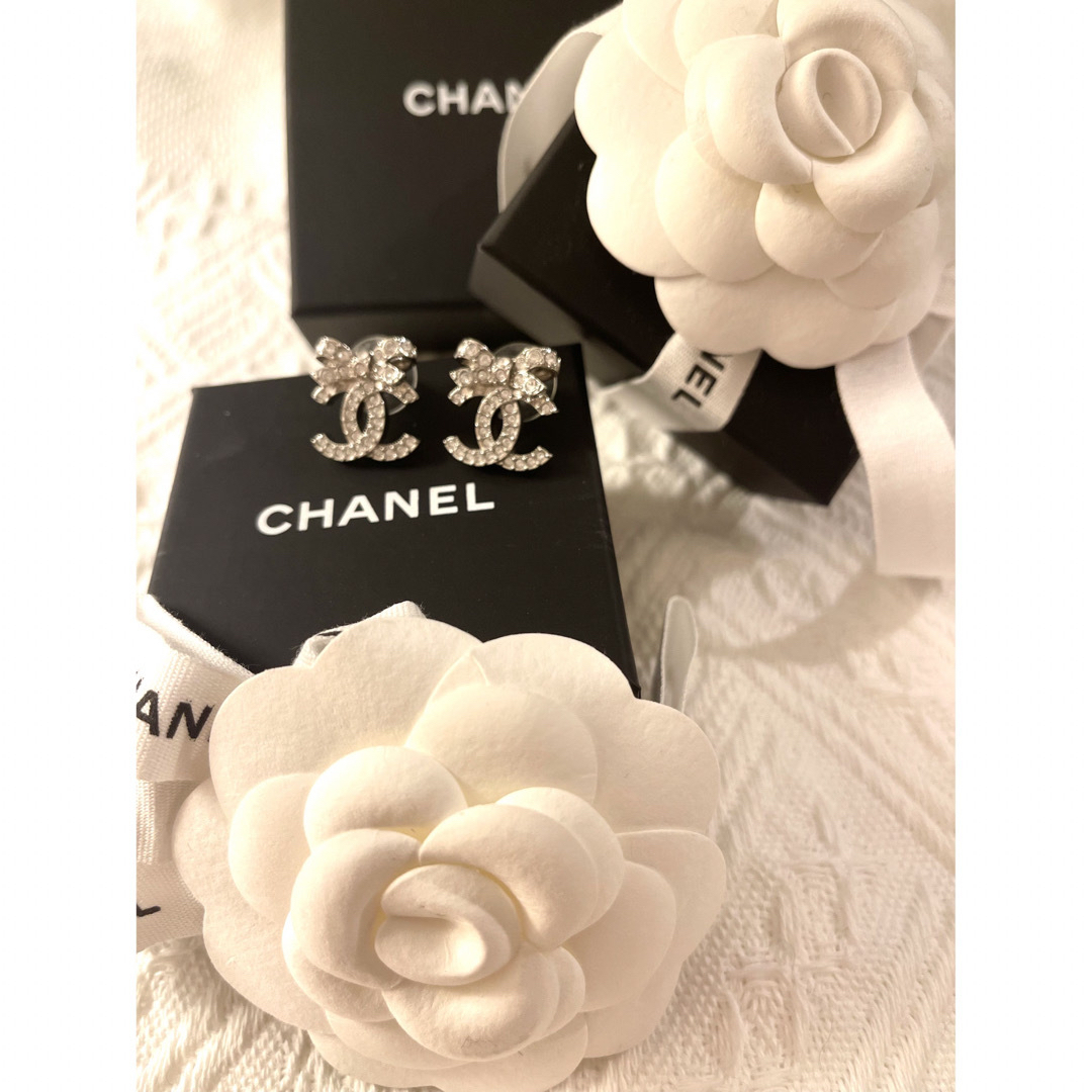 CHANEL(シャネル)のこっちゃん様専用シャネル CHANEL 新作 リボン ピアス ♪ ＋5%OFF レディースのアクセサリー(ピアス)の商品写真