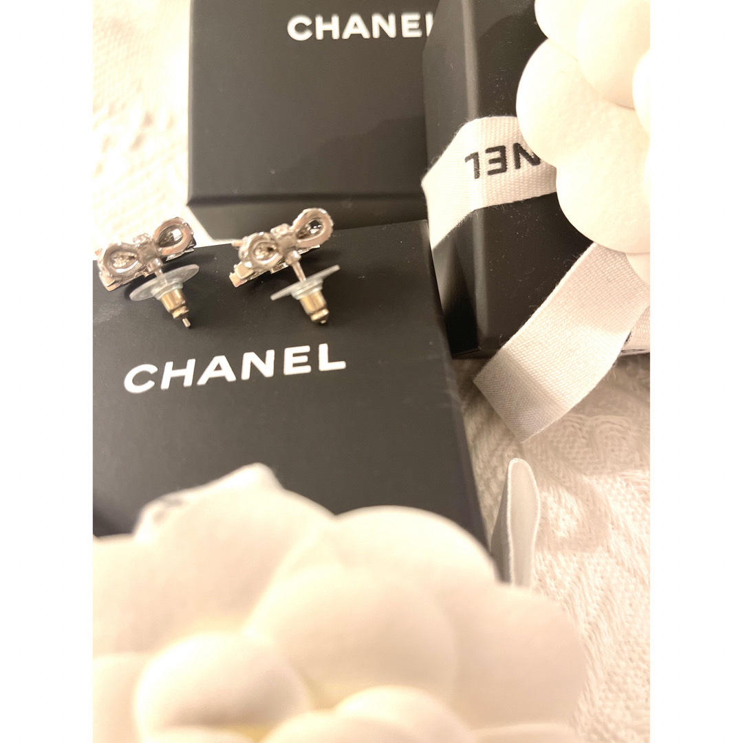 CHANEL(シャネル)のこっちゃん様専用シャネル CHANEL 新作 リボン ピアス ♪ ＋5%OFF レディースのアクセサリー(ピアス)の商品写真