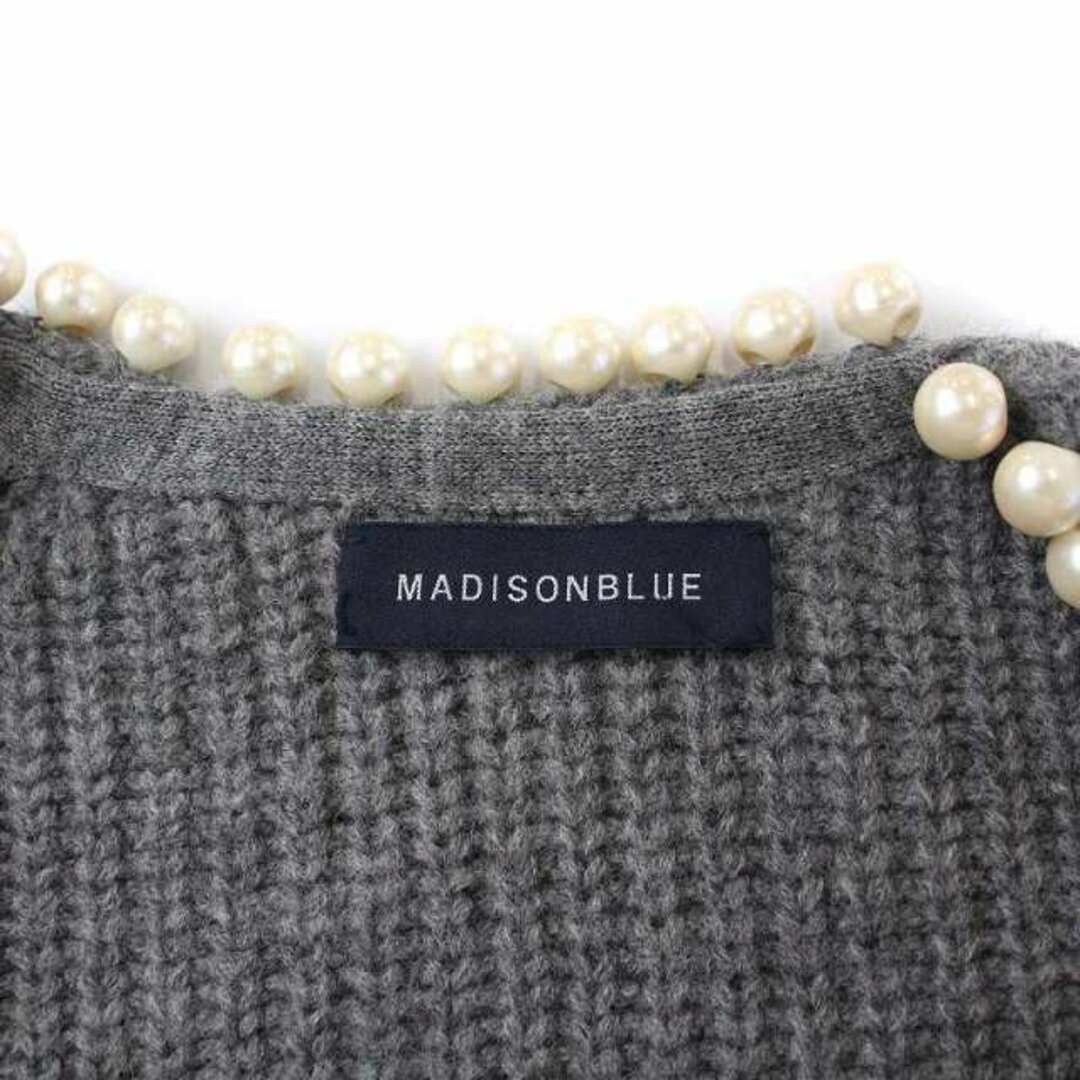 MADISONBLUE(マディソンブルー)のマディソンブルー 21AW パールカーディガン ニット 長袖 トッパー グレー レディースのトップス(カーディガン)の商品写真