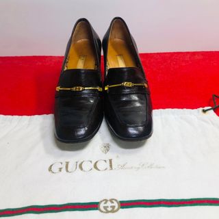 グッチ(Gucci)の【美品】☆GUCCI レディース　ヴンテージ　ローファー 靴 21.5cm (ローファー/革靴)