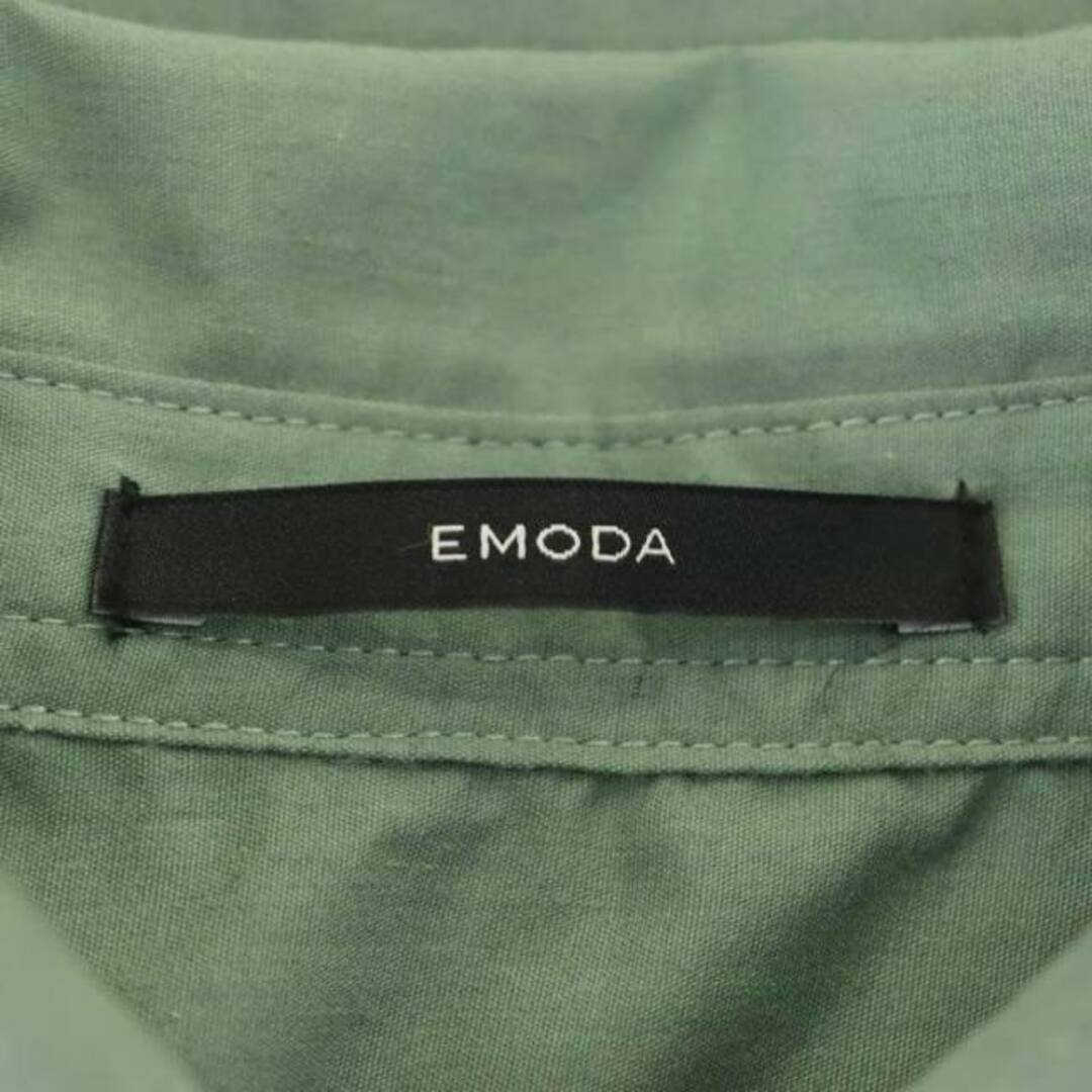 EMODA(エモダ)のエモダ EMODA 22AW カットオフクロップドシャツ ショート F 緑 レディースのトップス(シャツ/ブラウス(半袖/袖なし))の商品写真