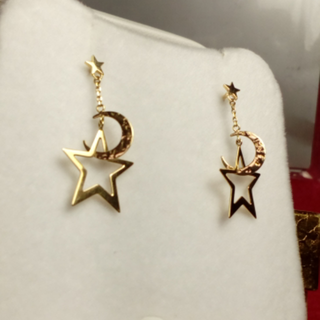 スタージュエリー(STAR JEWELRY)のk18ygスタージュエリーstarjewelryムーン&スターピアス新品未使用(ピアス)