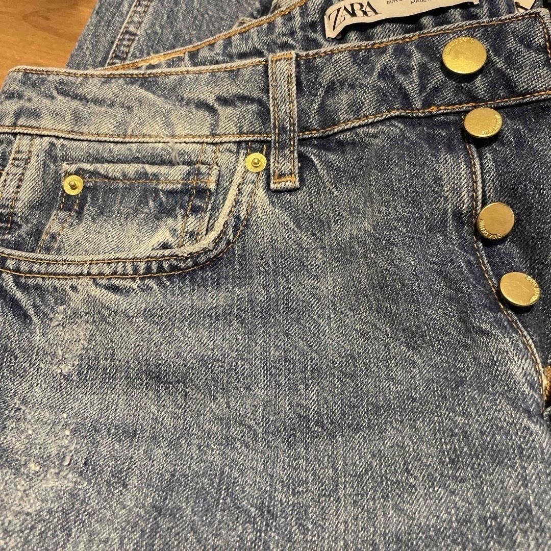 ZARA(ザラ)のZARA ハイライズストレート　38 レディースのパンツ(デニム/ジーンズ)の商品写真