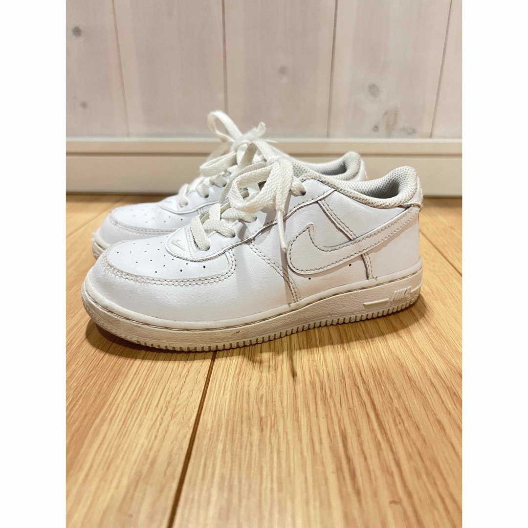 NIKE(ナイキ)の！お値下げ！NIKE エアフォース1 ホワイト16cm キッズ/ベビー/マタニティのキッズ靴/シューズ(15cm~)(スニーカー)の商品写真