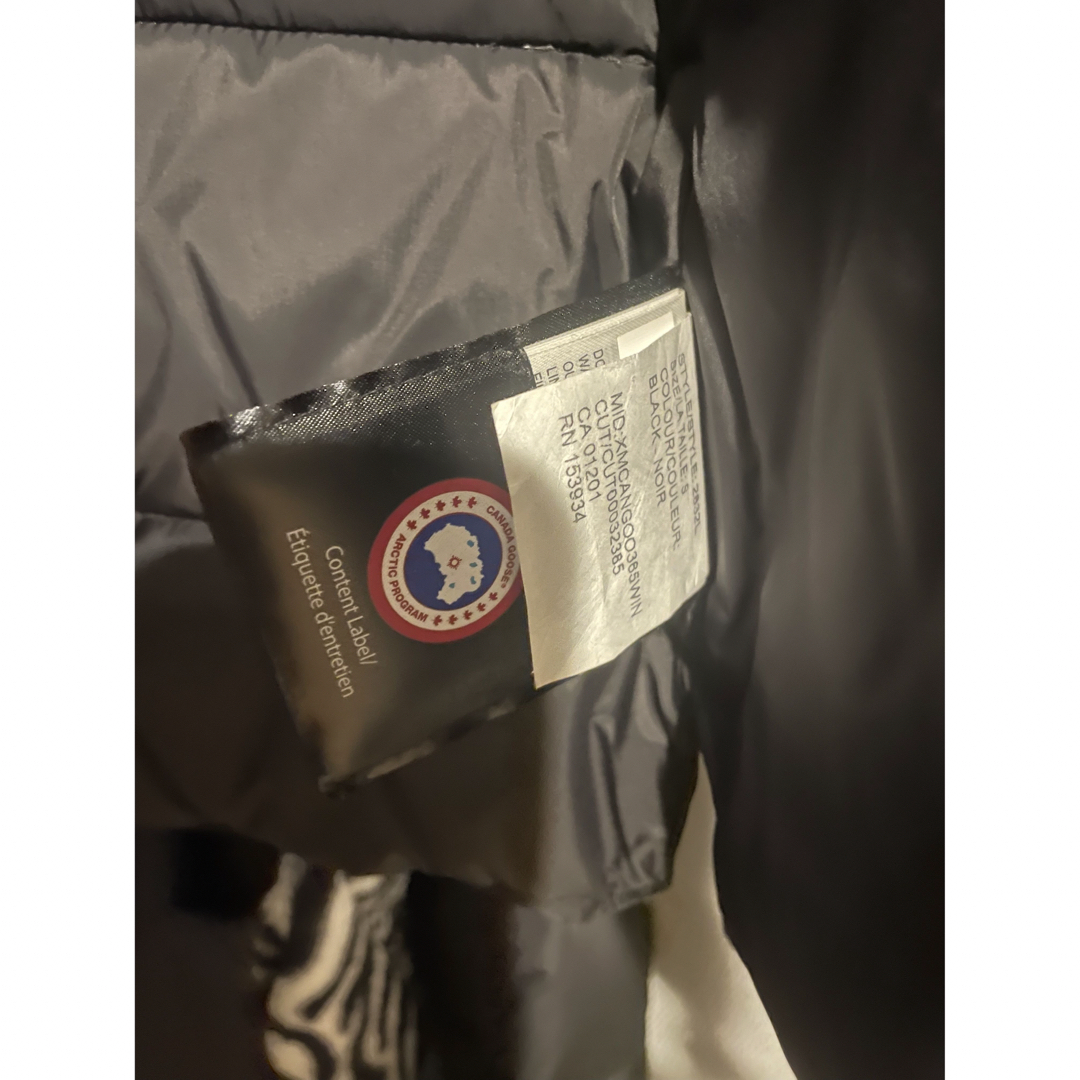 CANADA GOOSE(カナダグース)のカナダグース　ダウンベスト　クリスマス価格 レディースのジャケット/アウター(ダウンベスト)の商品写真