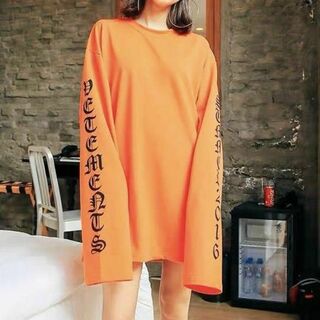 韓国 ストリート 袖ロゴ ロンT 長袖 Tシャツ 男女兼用 オレンジ(Tシャツ(長袖/七分))