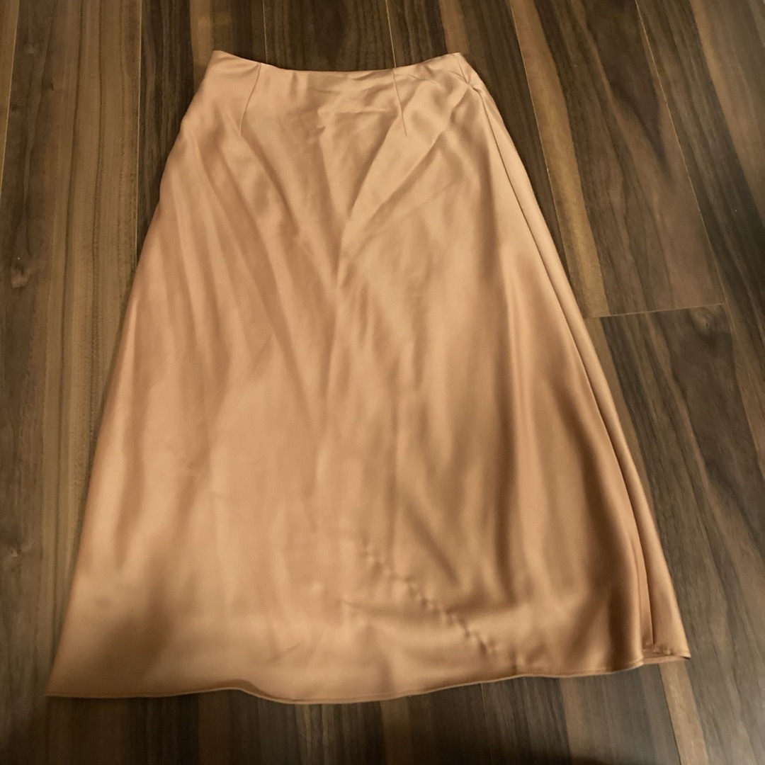 UNIQLO(ユニクロ)のUNIQLO スカート  レディースのスカート(ひざ丈スカート)の商品写真