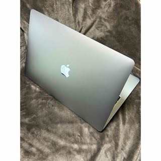 うまく動きますよMacBook Air 2015 13インチ256GB メモリ4GB 角凹み