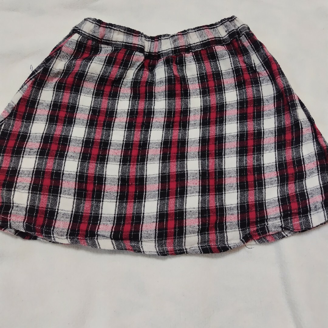 SLAP SLIP(スラップスリップ)のSLAP SLIP スカートチェック柄 120㎝ キッズ/ベビー/マタニティのキッズ服女の子用(90cm~)(スカート)の商品写真