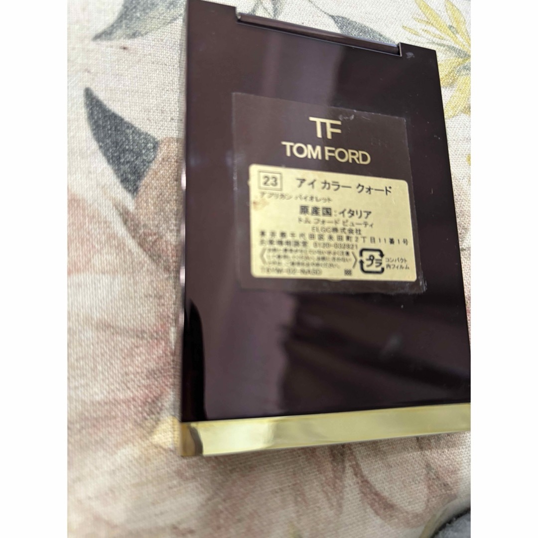 TOM FORD BEAUTY(トムフォードビューティ)のトムフォード　アイカラークォード  アフリカンバイオレット コスメ/美容のベースメイク/化粧品(アイシャドウ)の商品写真