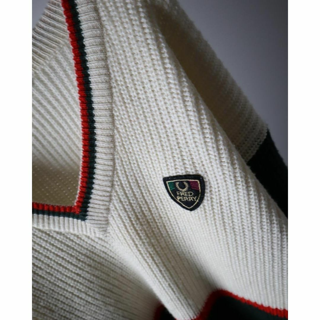 FRED PERRY(フレッドペリー)の【フレッドペリー】80s リブ編み ワッペン ルーズ チルデン ニット セーター メンズのトップス(ニット/セーター)の商品写真