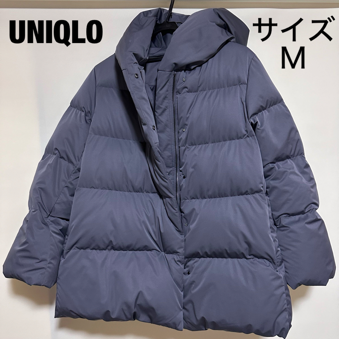 UNIQLO(ユニクロ)のユニクロ UNIQLO パウダーフィールダウンショートコート Ꮇ グレー レディースのジャケット/アウター(ダウンコート)の商品写真