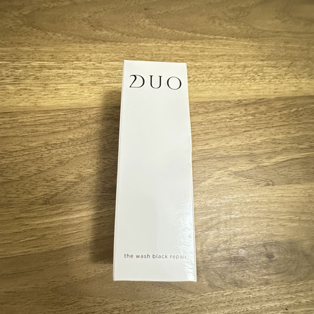 DUO(デュオ)のDUO 洗顔パウダー　ブラックR 27g コスメ/美容のスキンケア/基礎化粧品(洗顔料)の商品写真