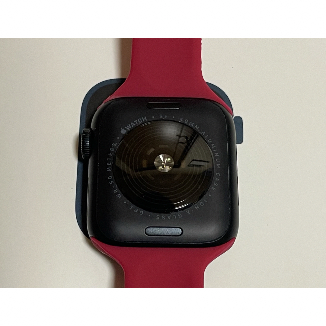Apple(アップル)の最新型　Apple Watch SE第二世代　40mm メンズの時計(腕時計(デジタル))の商品写真