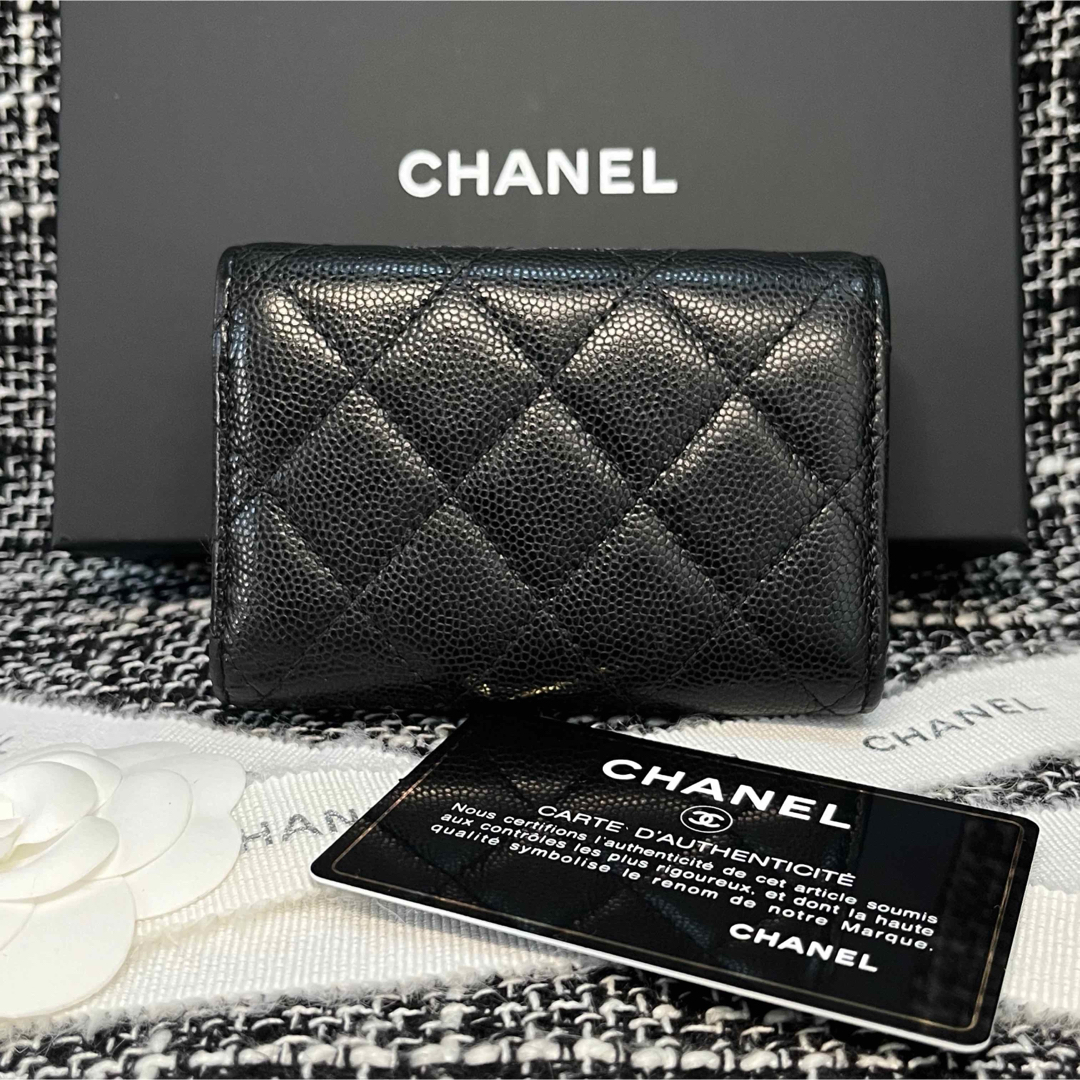 CHANEL(シャネル)のCHANEL  31番台⭐︎  マトラッセ　キャビアスキン　コンパクトウォレット レディースのファッション小物(財布)の商品写真