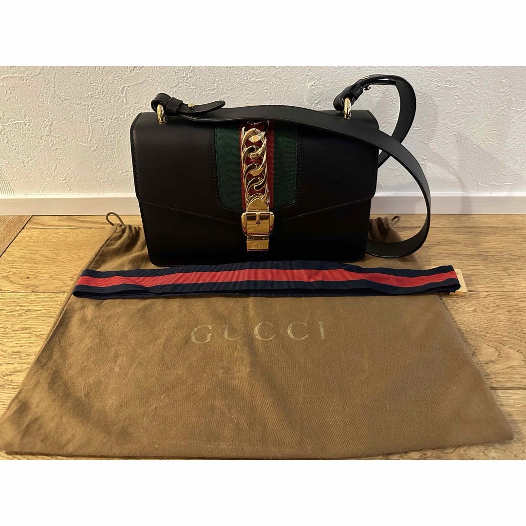 Gucci(グッチ)のGUCCI グッチ　シルヴィ　ショルダーバッグ　ストライプ　シェリーライン レディースのバッグ(ショルダーバッグ)の商品写真