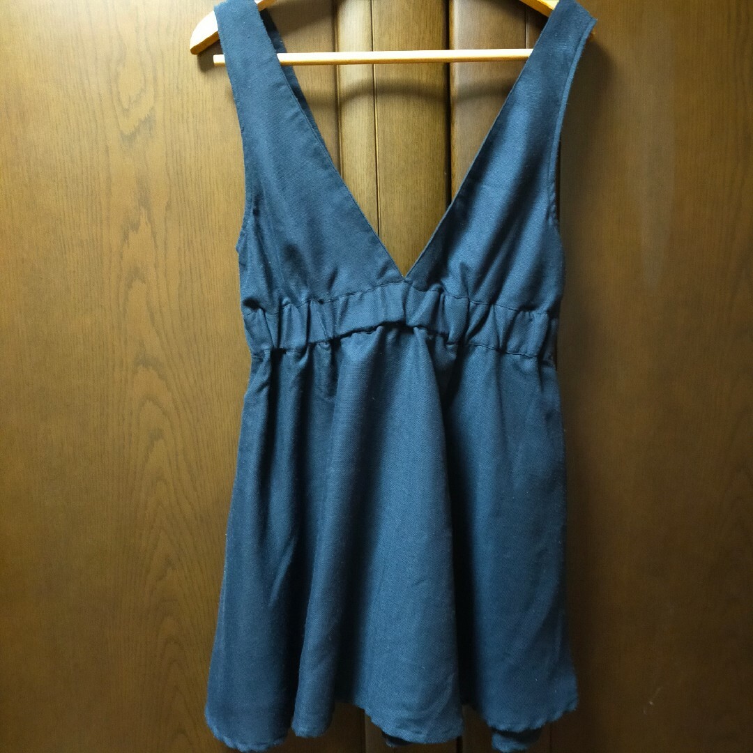 THE EMPORIUM(ジエンポリアム)のジエンポリアム ジャンパースカート グリーン レディースのスカート(ミニスカート)の商品写真