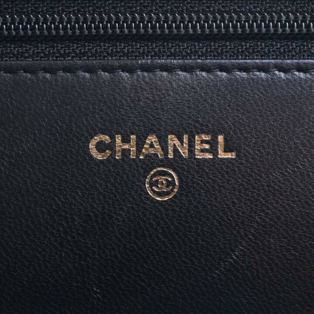 CHANEL(シャネル)のCHANELシャネル ボーイシャネル ココマーク チェーン ショルダーウォレット レディースのバッグ(ショルダーバッグ)の商品写真