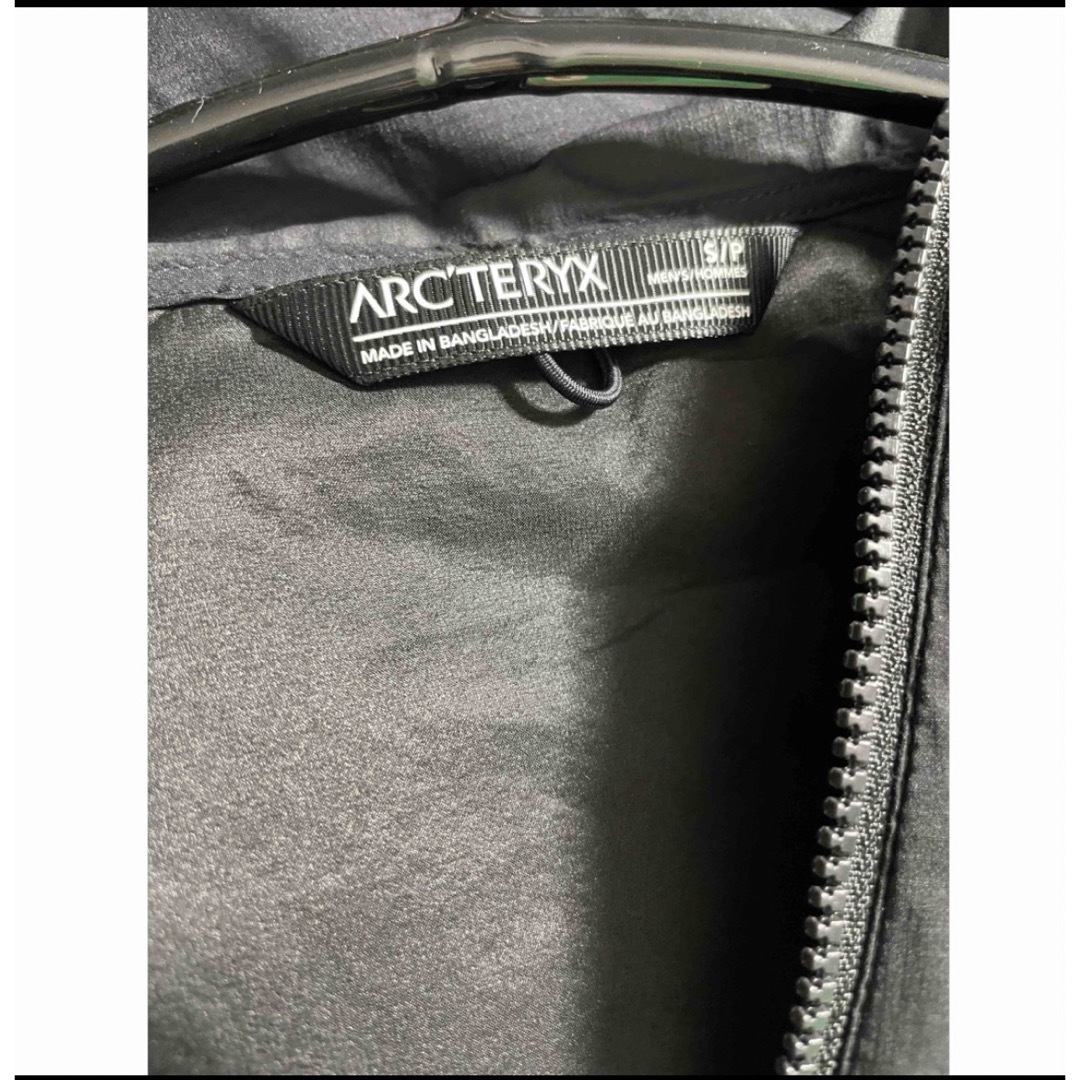 ARC'TERYX(アークテリクス)の　ARC'TERYX   ATOM SL HOODY メンズのジャケット/アウター(ナイロンジャケット)の商品写真