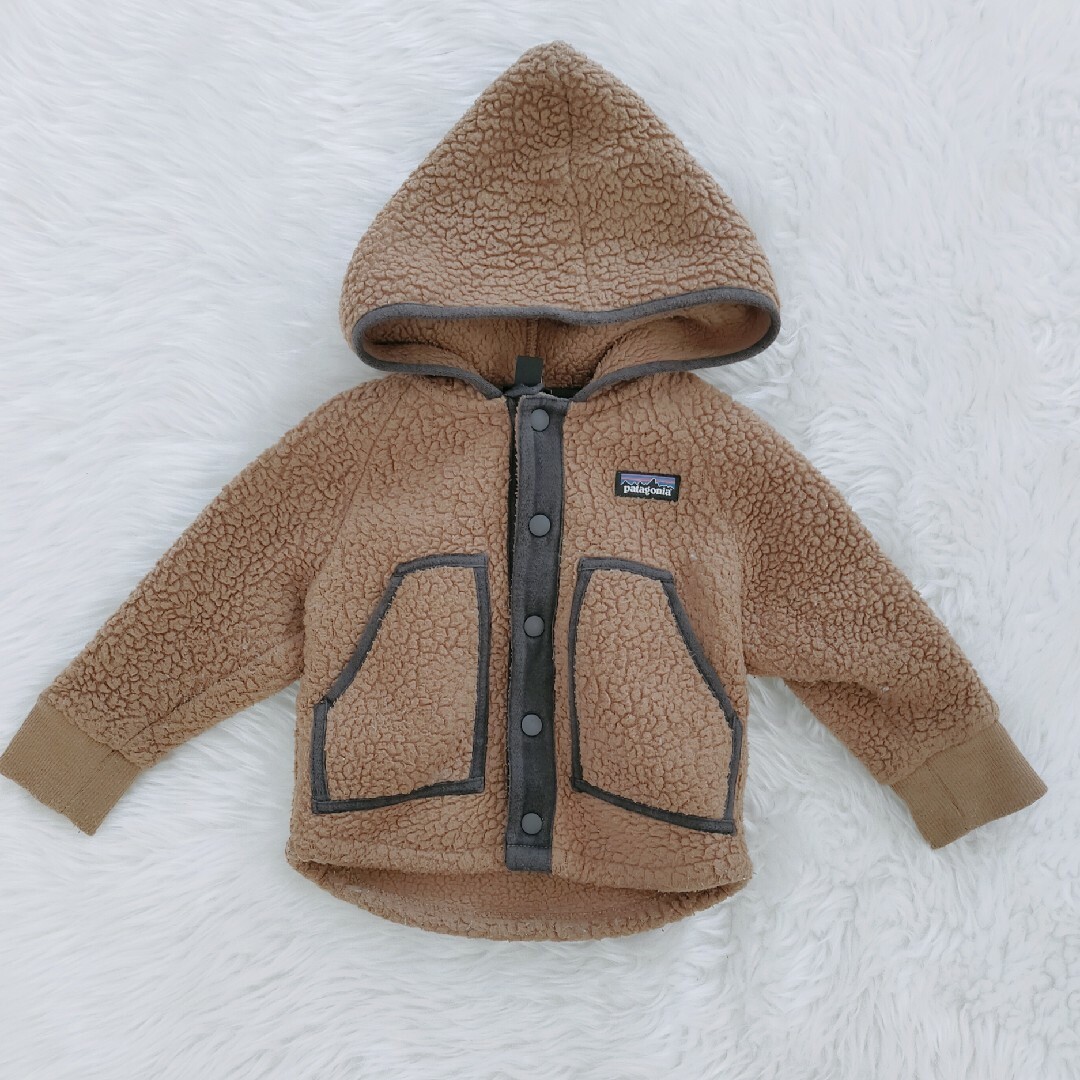 patagonia(パタゴニア)のパタゴニア レトロパイル　フリース　ジャケット 12-18M patagonia キッズ/ベビー/マタニティのベビー服(~85cm)(ジャケット/コート)の商品写真