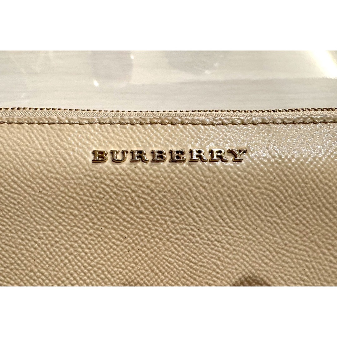 BURBERRY(バーバリー)のBurberry 長財布 レディースのファッション小物(財布)の商品写真