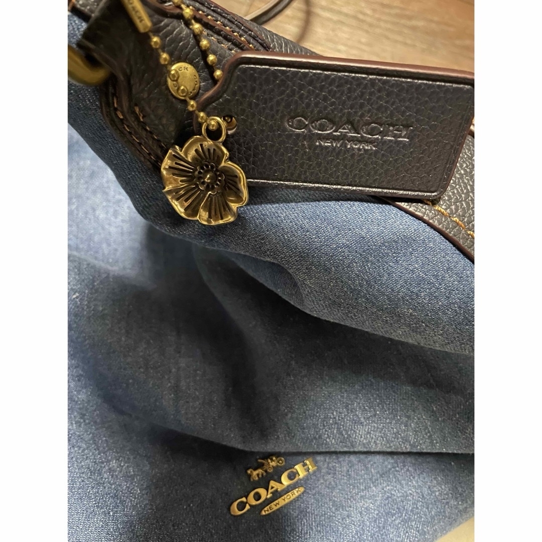 COACH(コーチ)の【美品】coach  デニムトートバッグ レディースのバッグ(トートバッグ)の商品写真