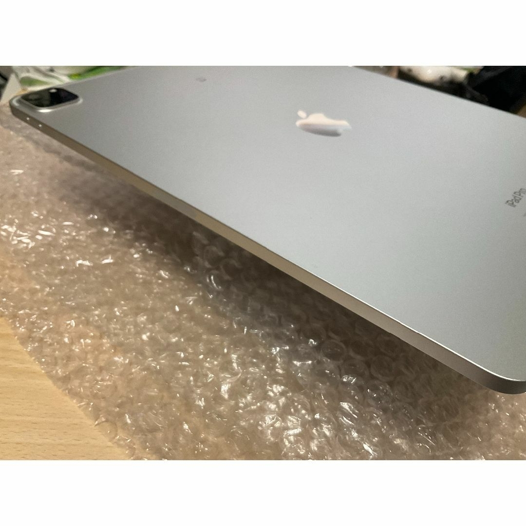 Apple(アップル)の保証付き iPad pro 12.9インチ 第6世代 スマホ/家電/カメラのPC/タブレット(タブレット)の商品写真