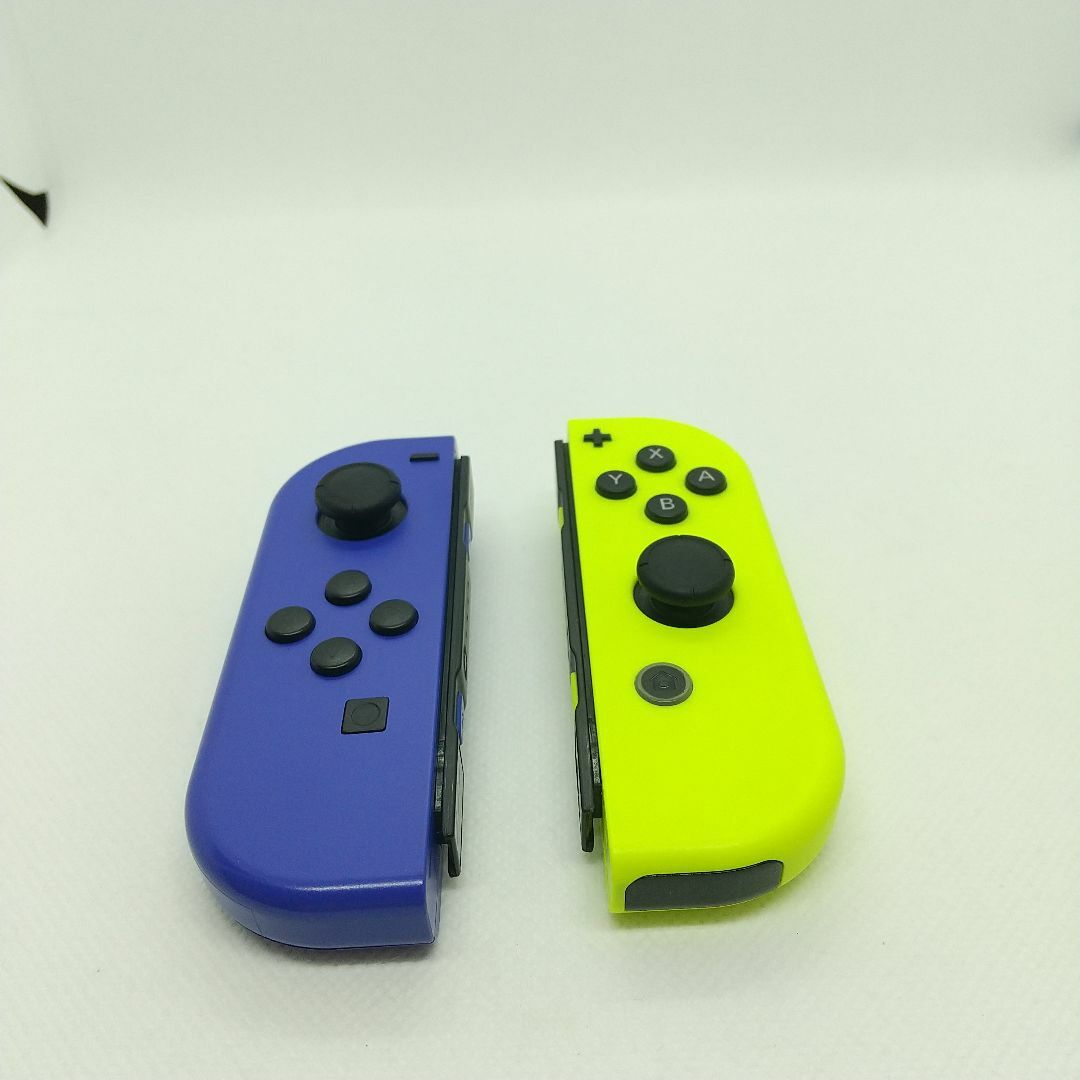 Nintendo Switch(ニンテンドースイッチ)のジョイコン　ネオンイエロー右(R) ①＆ブルー濃い青左のみ(L) ① エンタメ/ホビーのゲームソフト/ゲーム機本体(家庭用ゲーム機本体)の商品写真