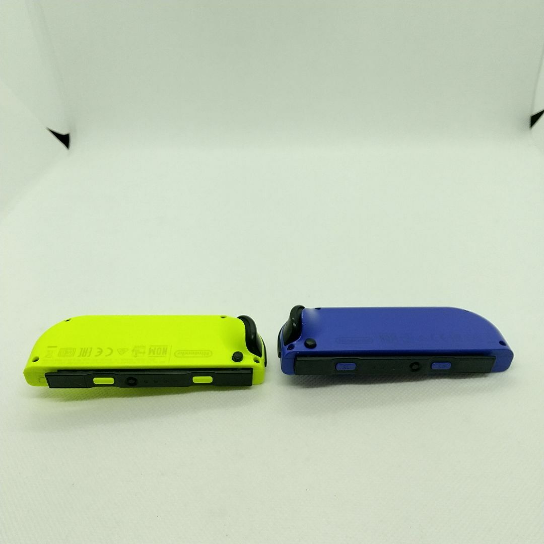 Nintendo Switch(ニンテンドースイッチ)のジョイコン　ネオンイエロー右(R) ①＆ブルー濃い青左のみ(L) ① エンタメ/ホビーのゲームソフト/ゲーム機本体(家庭用ゲーム機本体)の商品写真