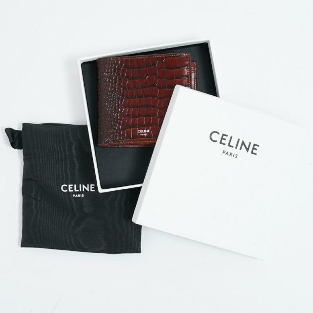 celine(セリーヌ)のCELINE(セリーヌ)  バイフォールドウォレット コインコンパートメント付き クロコダイル型押しカーフスキン  10C873FGM.19BR Brown メンズのファッション小物(折り財布)の商品写真