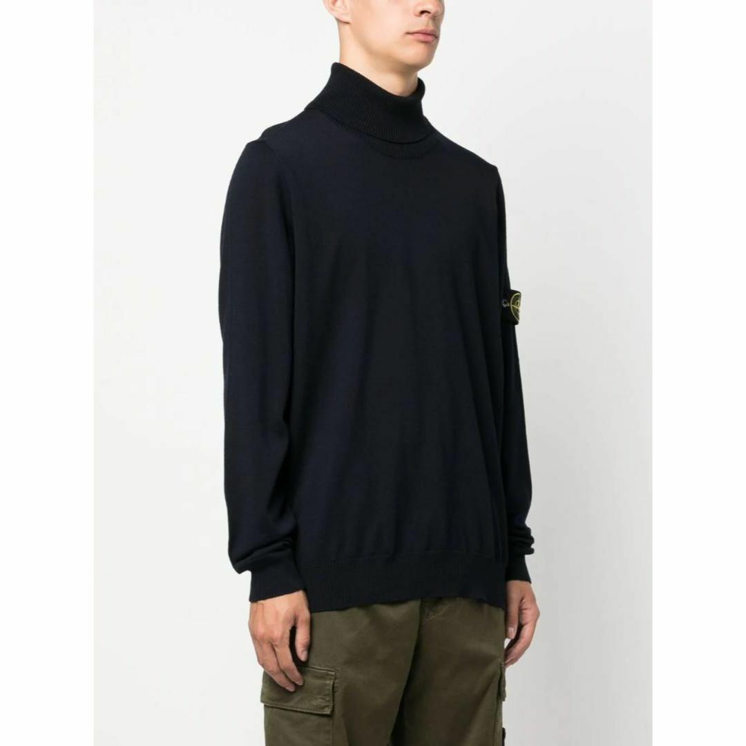 STONE ISLAND(ストーンアイランド)の新品 ストーンアイランド タートルネック セーター ブルー Sサイズ 525C4 メンズのトップス(ニット/セーター)の商品写真