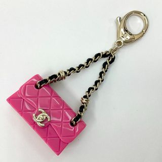 シャネル(CHANEL)の8175 シャネル ココマーク マトラッセ バッグチャーム ピンク(チャーム)