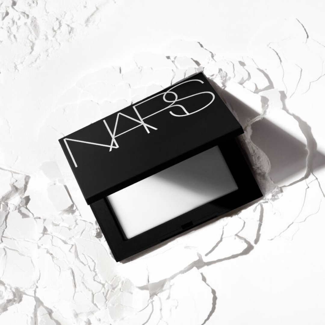 NARS(ナーズ)の67様専用🤍NARS リフ粉 ミニサイズ コスメ/美容のベースメイク/化粧品(フェイスパウダー)の商品写真