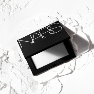 ナーズ(NARS)の67様専用🤍NARS リフ粉 ミニサイズ(フェイスパウダー)