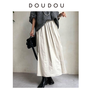 ドゥドゥ(DouDou)の新品　DouDou ドゥドゥ　レザーライクギャザースカート　ホワイト(ロングスカート)