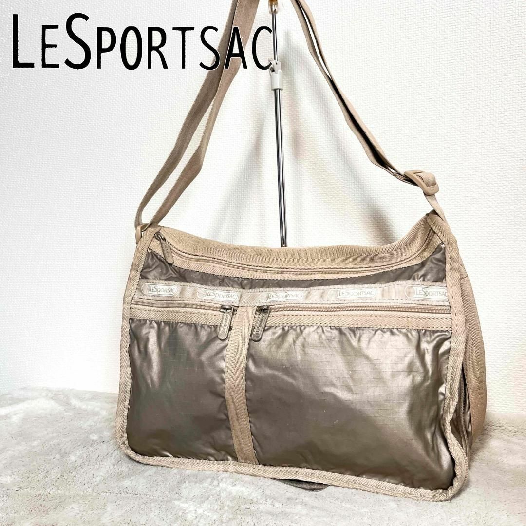 LeSportsac(レスポートサック)の美品✨LeSportsac レスポートサックショルダーバッグハンドバッグシルバー レディースのバッグ(ショルダーバッグ)の商品写真