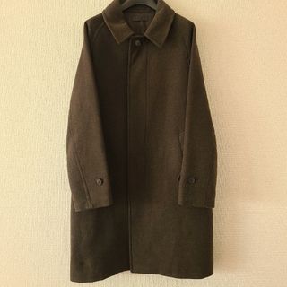 ユニクロ(UNIQLO)の【美品】UNIQLO ステンカラーコート　サイズM　カーキ(ステンカラーコート)