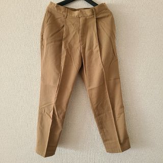 ザラ(ZARA)の【美品】ZARA クロップドパンツ　ウエスト29(スラックス)