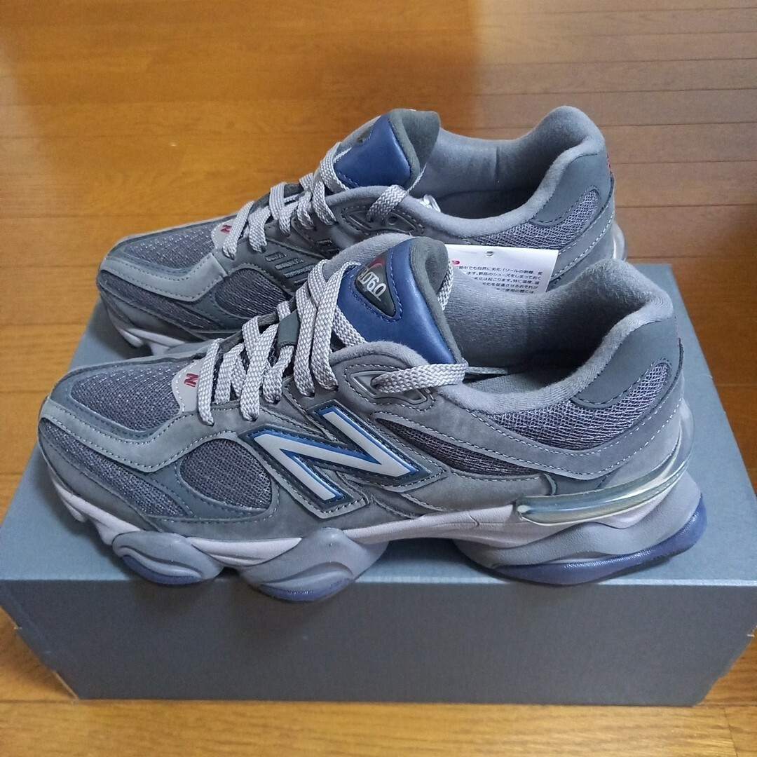 New Balance(ニューバランス)のsaa様 専用　(ニューバランス U9060ECC グレー 23.5㎝) レディースの靴/シューズ(スニーカー)の商品写真