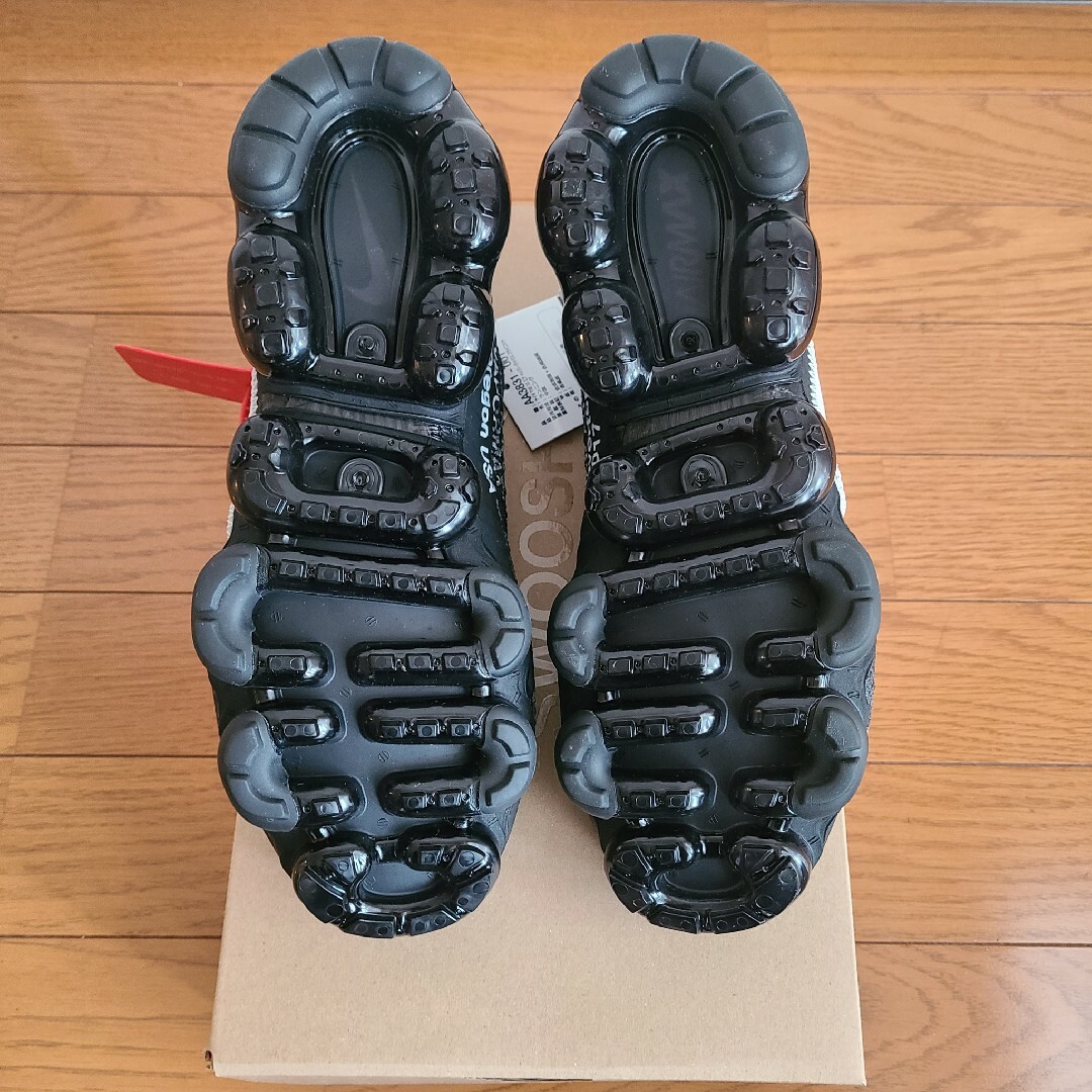 NIKE(ナイキ)の【新品未使用】NIKE×Off-White VaporMax 26.5cm メンズの靴/シューズ(スニーカー)の商品写真