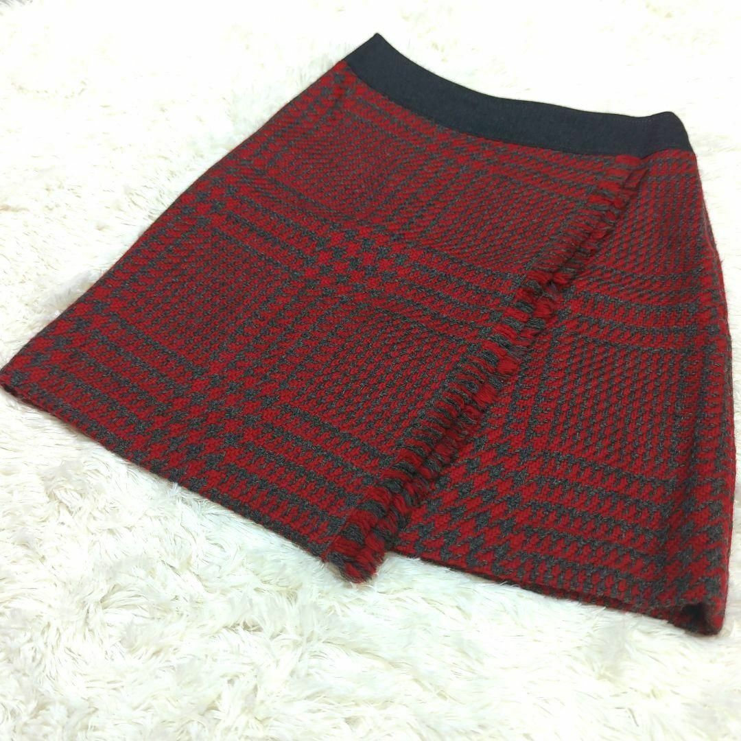 UNTITLED(アンタイトル)の美品✨アンタイトル ひざ丈 ラップスカート チェック柄 台形 ウール 赤 グレー レディースのスカート(ひざ丈スカート)の商品写真