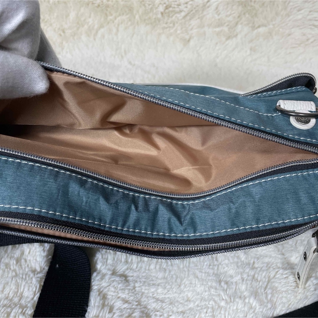 【新品】MOUSTACHE ムスタッシュ　シャンブレー風　ショルダー　LOFT メンズのバッグ(ショルダーバッグ)の商品写真