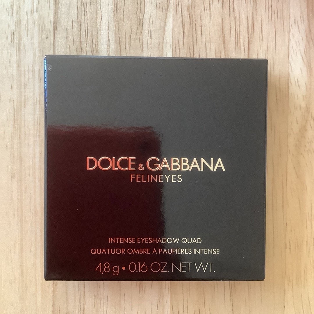 DOLCE & GABBANA BEAUTY(ドルチェアンドガッバーナビューティ)のD&Gフェリンアイズ インテンスアイシャドウ クアッド スモーキートープ コスメ/美容のベースメイク/化粧品(アイシャドウ)の商品写真