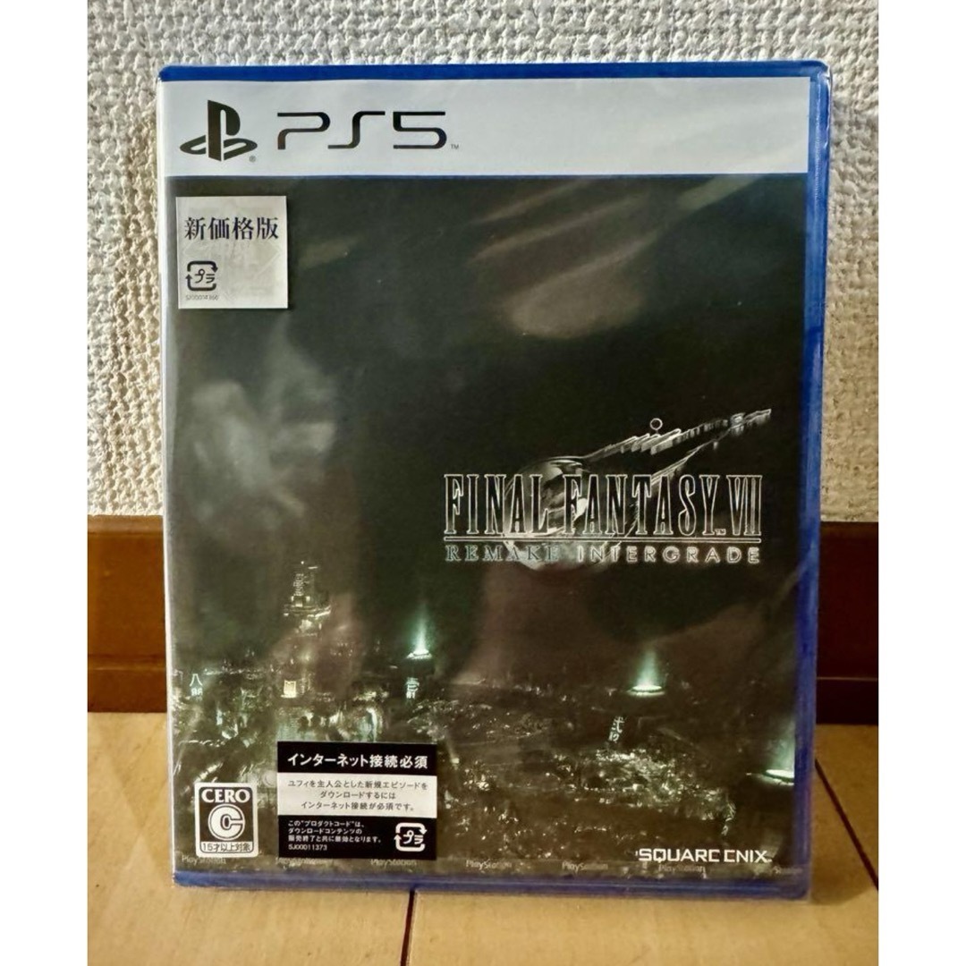 SQUARE ENIX(スクウェアエニックス)のPS5 ファイナルファンタジーVII リメイク インターグレード 新品 ff7 エンタメ/ホビーのゲームソフト/ゲーム機本体(家庭用ゲームソフト)の商品写真