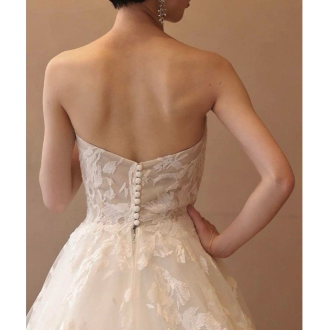 ブリス モニークルイリエ　ウェディングドレス レディースのフォーマル/ドレス(ウェディングドレス)の商品写真