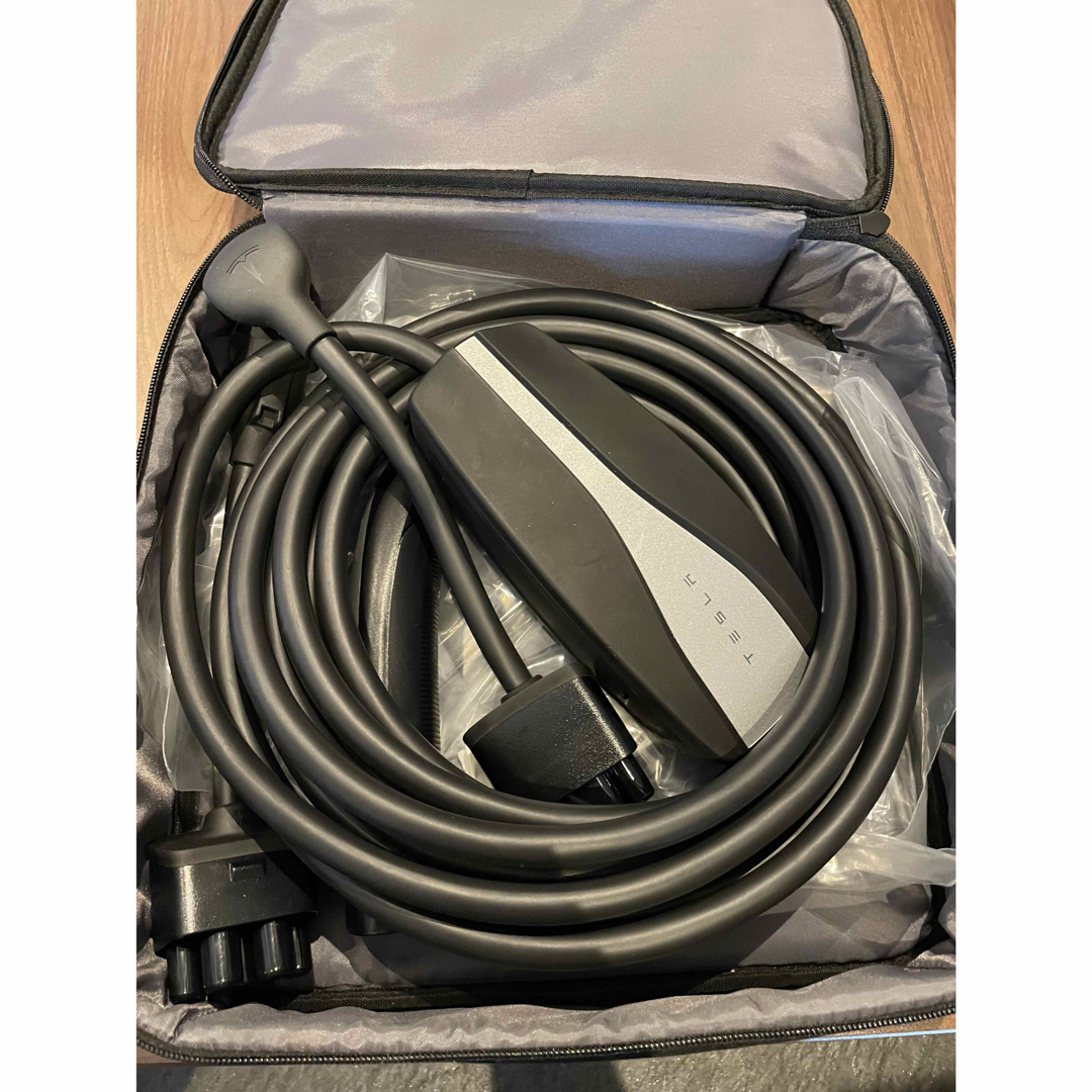 テスラ純正GEN2 モバイルコネクター充電器