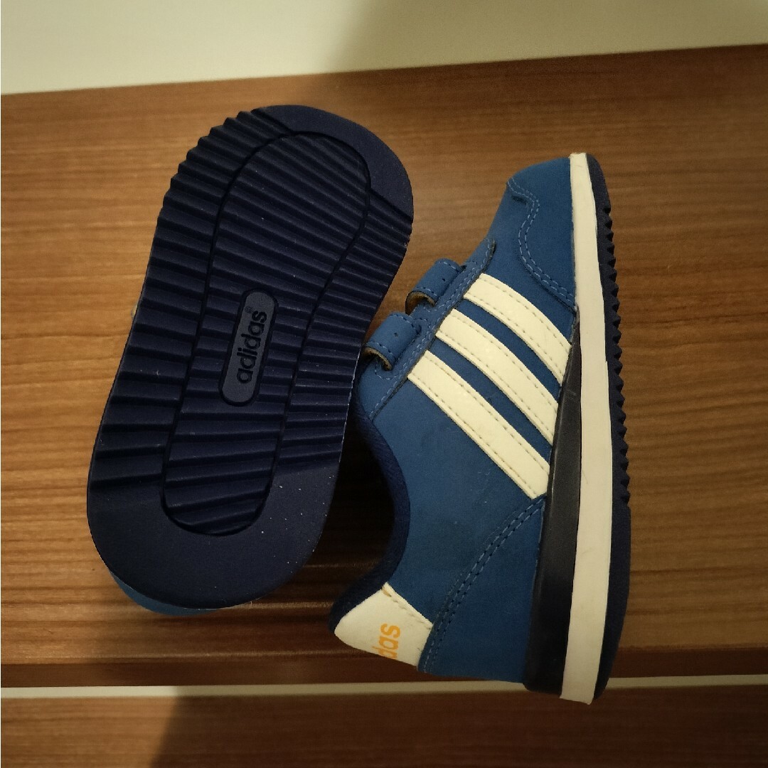 adidas(アディダス)のアディダス（adidas）スニーカー　13.0cm キッズ/ベビー/マタニティのベビー靴/シューズ(~14cm)(スニーカー)の商品写真