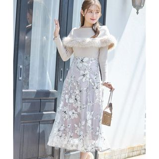 トッコクローゼット(TOCCO closet)のバックレースアップオパールフラワープリントフレアスカート【verdot (ロングスカート)